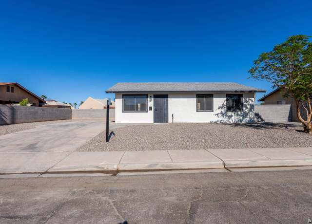 Property at 373 S 27 Dr, Yuma, AZ 85364, 3 beds, 2 baths