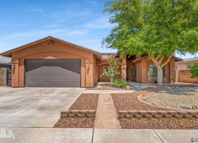 Property at 10320 E 37 Pl, Yuma, AZ 85365, 4 beds, 2 baths