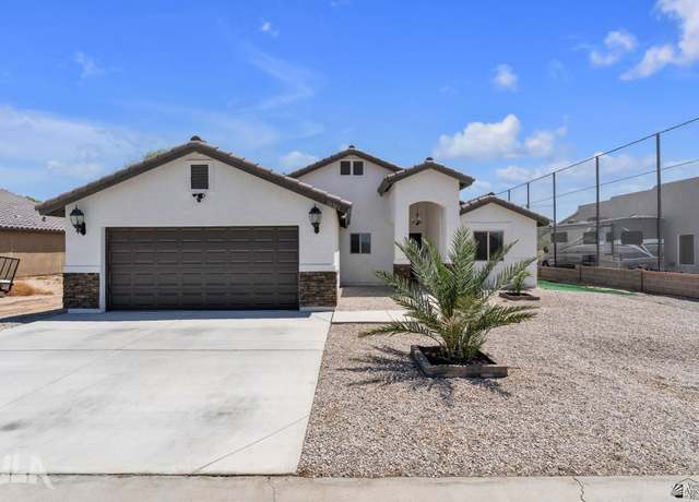Property at 28381 Canal Ave, Wellton, AZ 85356, 3 beds, 2 baths