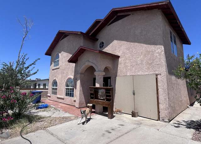 Property at 2227 S Maple Ave, Yuma, AZ 85364, 5 beds, 4.5 baths