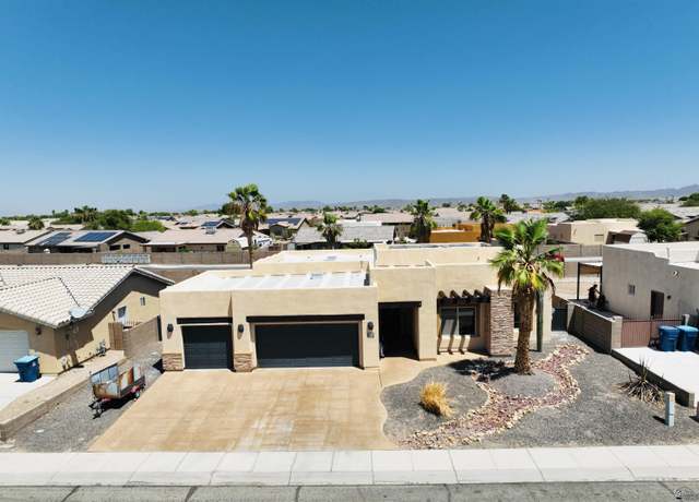 Property at 11632 E 28 Pl, Yuma, AZ 85367, 4 beds, 2.5 baths