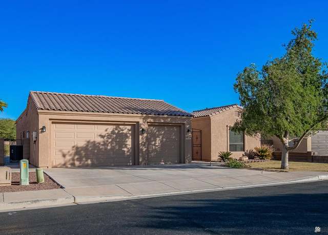 Property at 1655 S 34 Ave, Yuma, AZ 85364, 4 beds, 3 baths