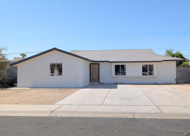 Property at 275 E 26 St, Yuma, AZ 85364, 4 beds, 2 baths