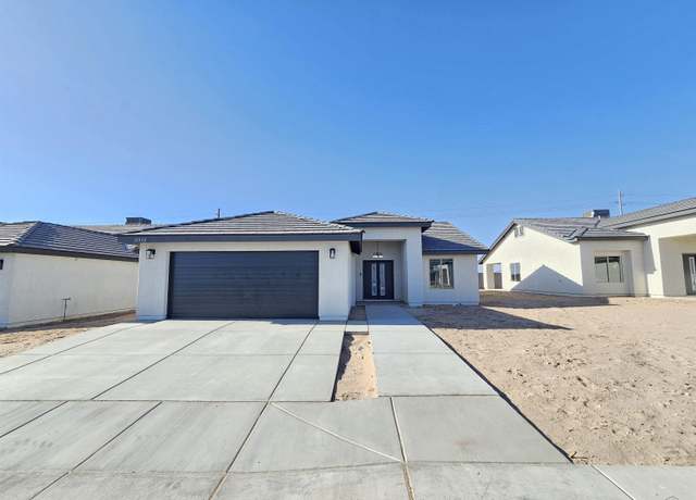 Property at 10848 E 45 Pl, Yuma, AZ 85367, 3 beds, 2 baths