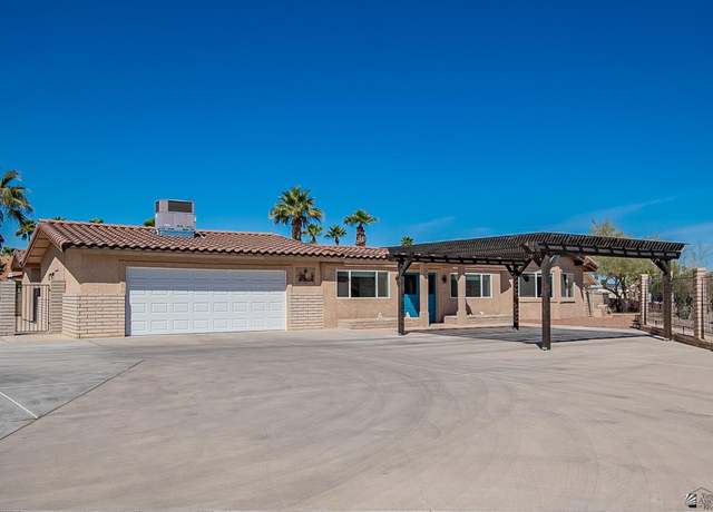 Property at 11893 S Ironwood Dr, Yuma, AZ 85367, 4 beds, 3 baths