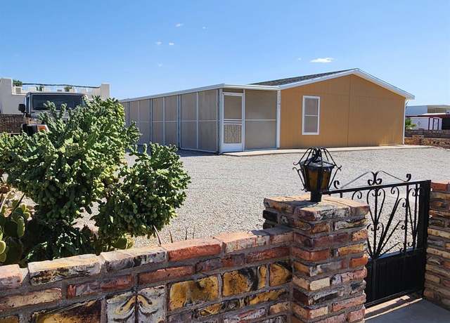 Property at 13701 E 50 Dr, Yuma, AZ 85367, 3 beds, 2 baths