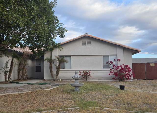 Property at 6192 E 43 Pl, Yuma, AZ 85365, 4 beds, 2 baths