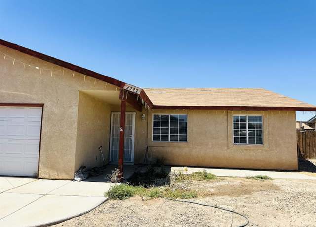 Property at 4732 W 17 Ln, Yuma, AZ 85364, 4 beds, 2 baths