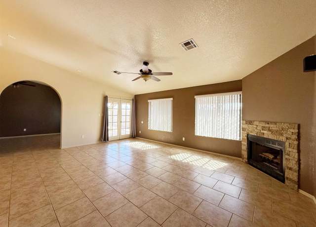 Property at 11451 E 27 Pl, Yuma, AZ 85367, 4 beds, 2 baths