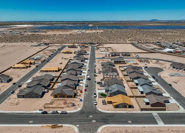 Property at 12634 E 51 Pl, Yuma, AZ 85367, 3 beds, 2 baths
