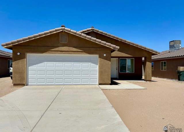 Property at 7918 E 47 St, Yuma, AZ 85365, 3 beds, 2 baths