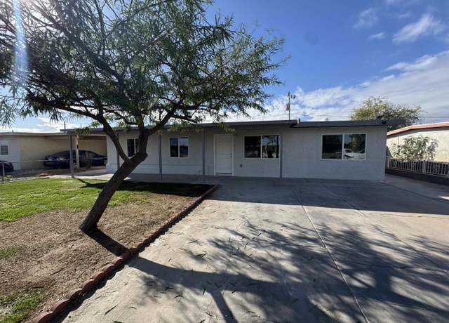 Property at 131 W 21 Pl, Yuma, AZ 85364, 4 beds, 2 baths