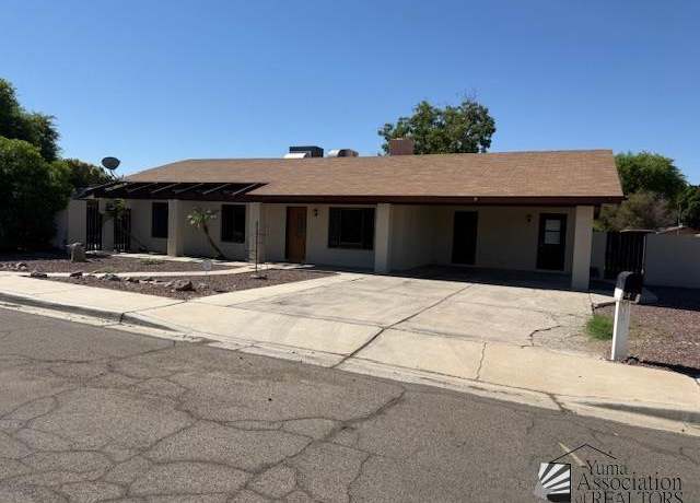 Property at 1671 W Del Oro Ln, Yuma, AZ 85364, 3 beds, 2 baths
