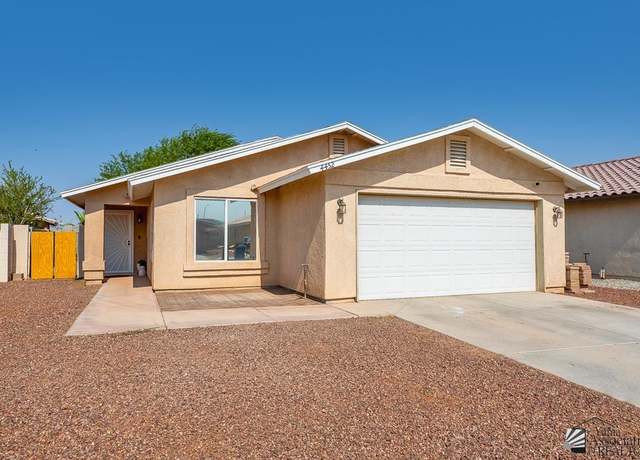 Property at 4452 S Agave Ave, Yuma, AZ 85365, 3 beds, 2 baths