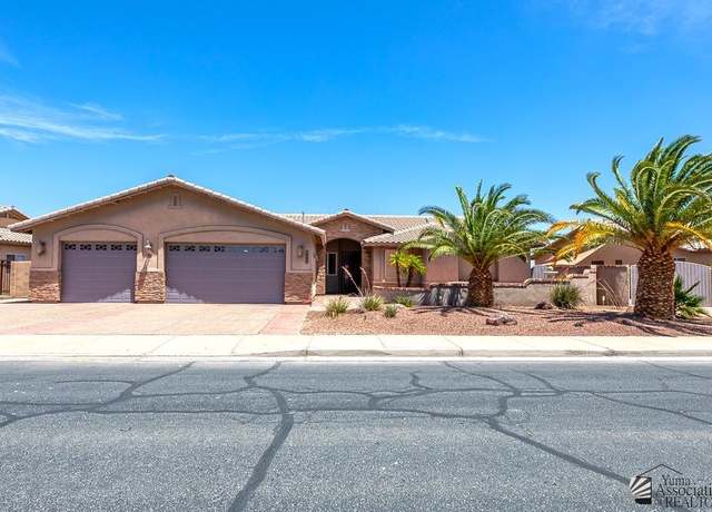 Property at 5492 E View Pkwy, Yuma, AZ 85365, 3 beds, 2 baths