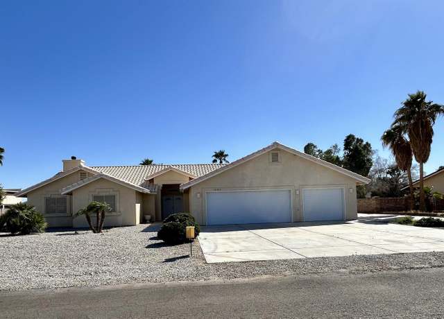 Property at 13411 E 37 Pl, Yuma, AZ 85367, 3 beds, 2 baths