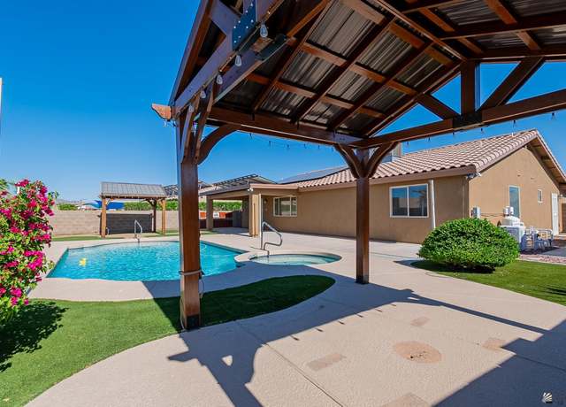 Property at 11594 E 27 Pl, Yuma, AZ 85367, 3 beds, 2 baths