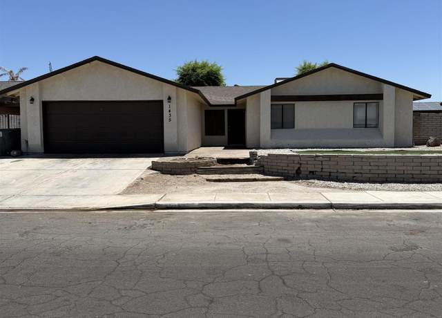 Property at 1435 S Thomas Ave, Yuma, AZ 85364, 4 beds, 2 baths