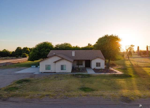 Property at 3385 E County 15 St, Yuma, AZ 85365, 4 beds, 3 baths