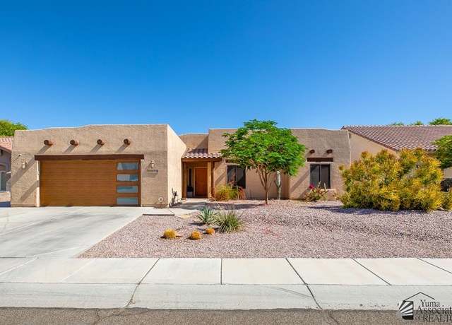 Property at 10758 E 39 St, Yuma, AZ 85365, 3 beds, 2 baths