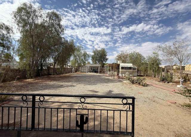 Property at 12531 E 44 Dr, Yuma, AZ 85367, 1 bed, 1 bath