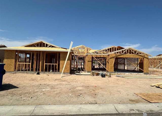 Property at 14700 E 42 Pl, Yuma, AZ 85367, 4 beds, 2.5 baths