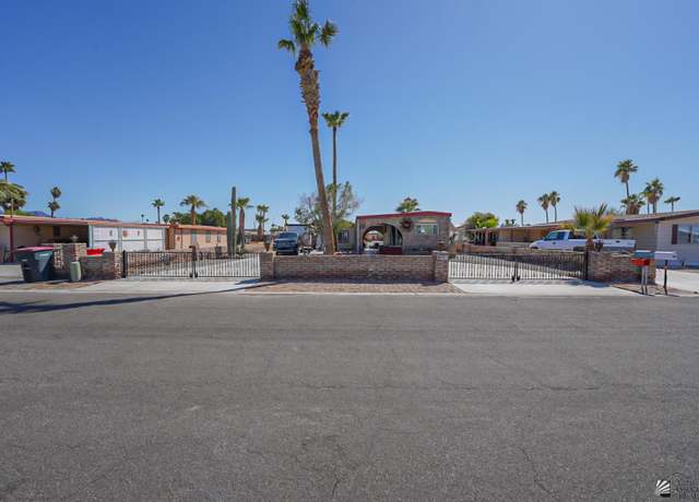 Property at 13249 E 42 St, Yuma, AZ 85367, 1 bed, 2 baths