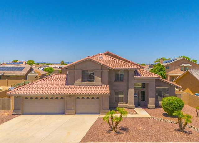 Property at 6326 E 47 St, Yuma, AZ 85365, 5 beds, 3 baths