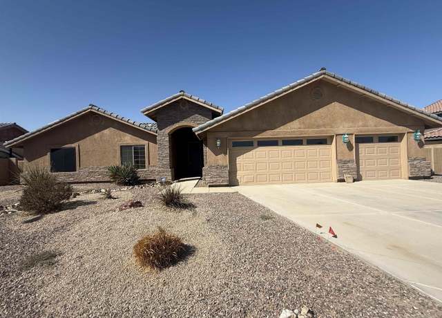 Property at 6302 E 47 St, Yuma, AZ 85365, 4 beds, 2 baths