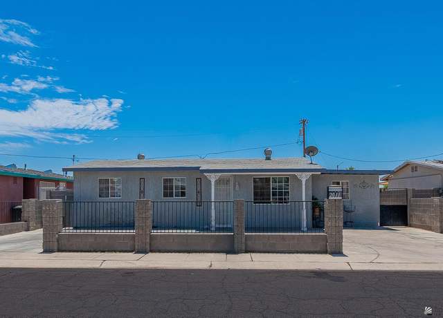Property at 2011 E 25 Pl, Yuma, AZ 85365, 4 beds, 1 bath