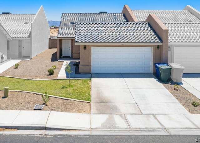 Property at 3827 S Desert Sky Dr, Yuma, AZ 85365, 3 beds, 2 baths