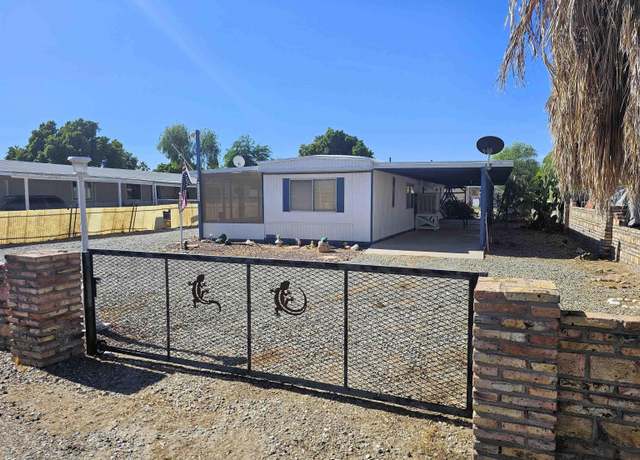 Property at 10569 E Amber Dr, Yuma, AZ 85367, 2 beds, 1.5 baths