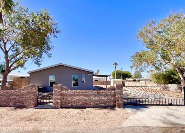 Property at 12365 E 38 Pl, Yuma, AZ 85367, 3 beds, 2 baths