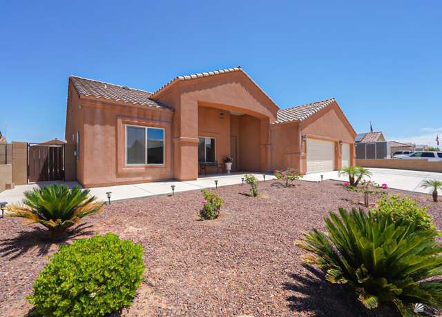 Property at 10200 E 39 St, Yuma, AZ 85367, 3 beds, 2 baths