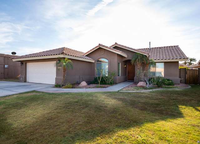 Property at 3116 S 47 Dr, Yuma, AZ 85364, 3 beds, 2 baths
