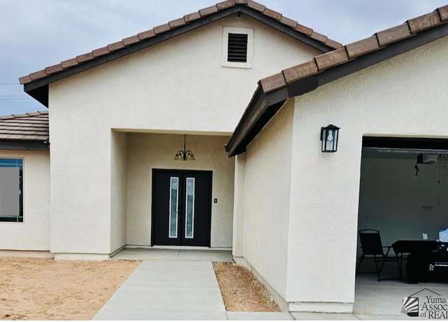 Property at 10770 E 45 Pl, Yuma, AZ 85367, 3 beds, 2 baths