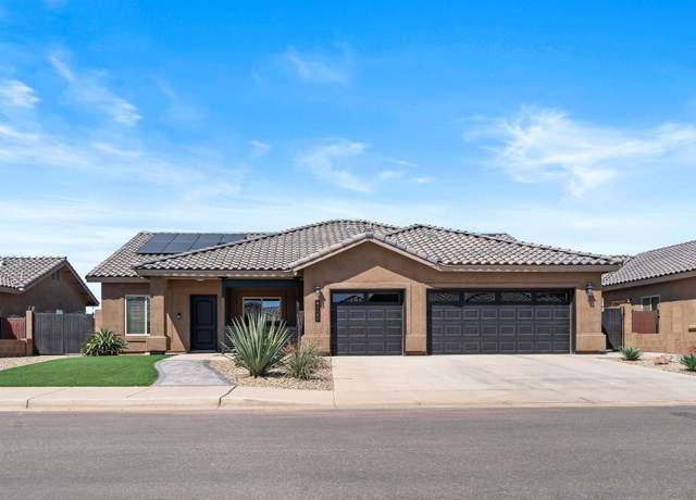 Property at 4122 W 27 Pl, Yuma, AZ 85364, 4 beds, 2 baths