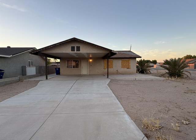 Property at 8792 E 39 Pl, Yuma, AZ 85365, 3 beds, 2 baths