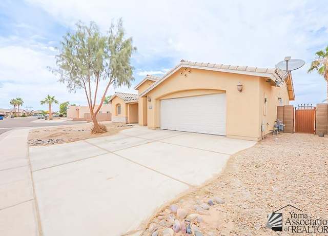 Property at 11626 E 28 Pl, Yuma, AZ 85367, 3 beds, 2 baths