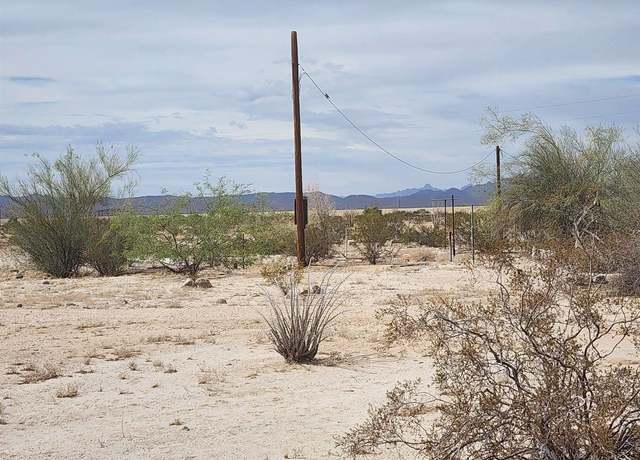 Property at 28222 E Cecil Cir, Wellton, AZ 85356