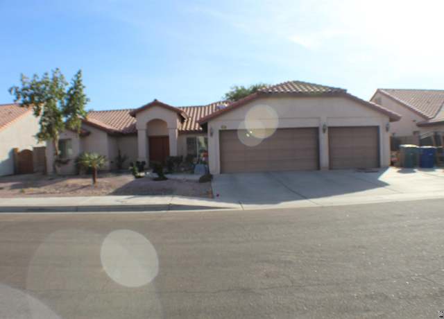 Property at 8369 Forget Me Not St, Yuma, AZ 85365, 4 beds, 3 baths