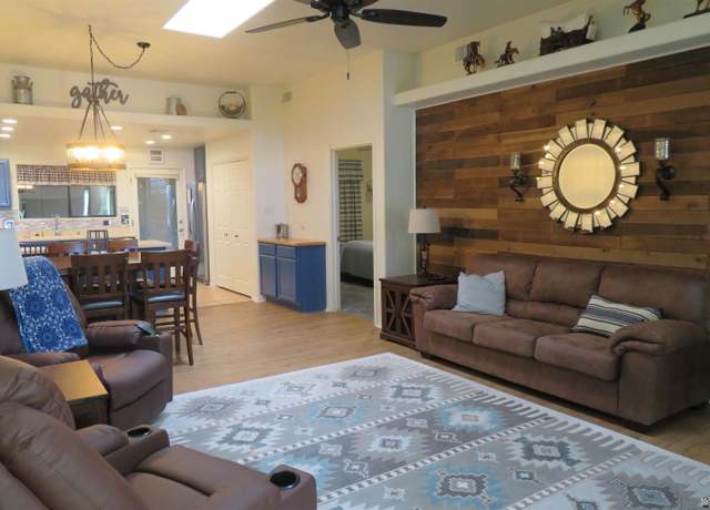 Property at 11448 S Mesa Dr #110, Yuma, AZ 85367, 2 beds, 2 baths