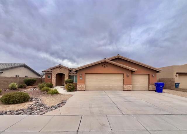 Property at 10221 S Universe Ave, Yuma, AZ 85367, 2 beds, 2 baths