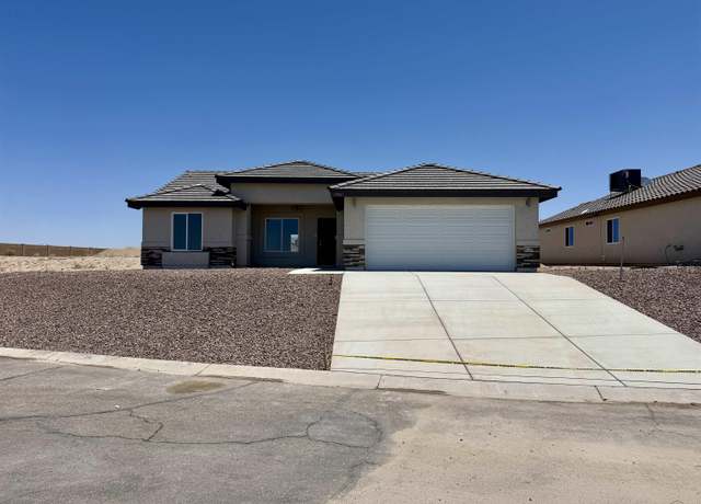 Property at 10841 Silver Dr, Wellton, AZ 85356, 3 beds, 2 baths