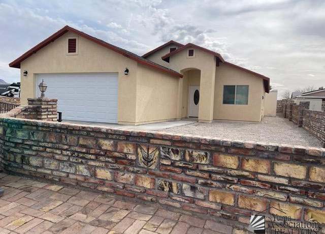 Property at 12683 E 45 St, Yuma, AZ 85367, 3 beds, 2 baths