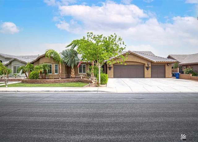 Property at 2237 S 46 Way, Yuma, AZ 85364, 4 beds, 2.5 baths