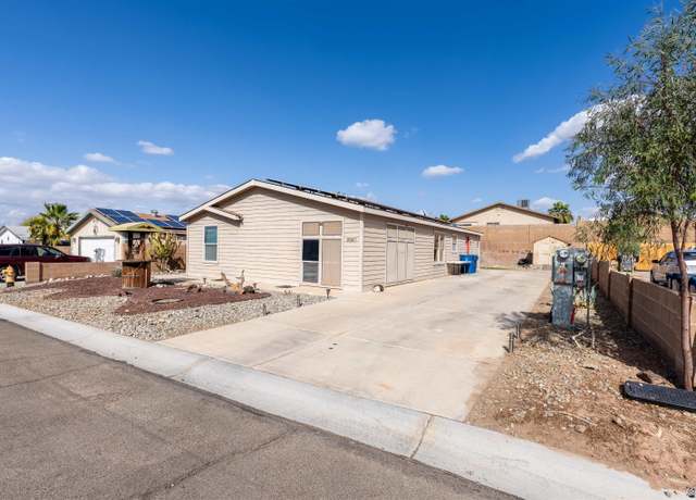 Property at 10267 S Monsoon Ave, Yuma, AZ 85365, 3 beds, 2 baths