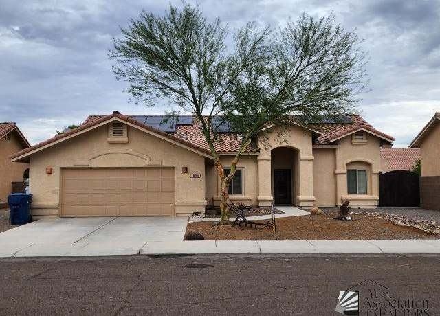Property at 10704 E 39 Ln, Yuma, AZ 85365, 4 beds, 2 baths