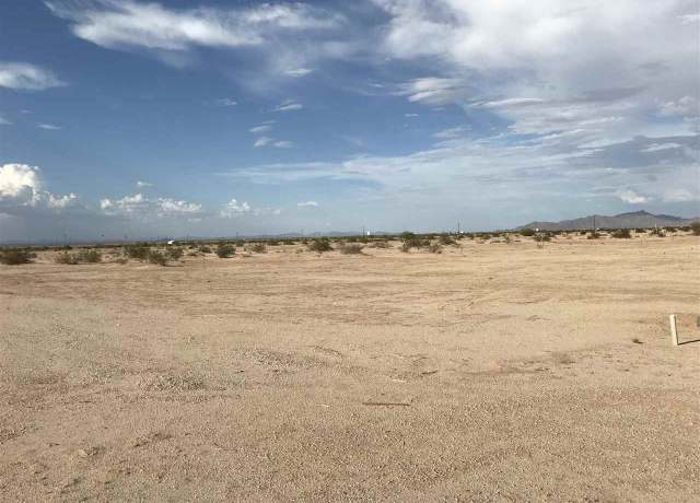 Property at 68536078 E Victoria Cir, Tacna, AZ 85352
