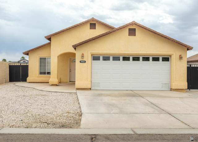 Property at 10653 S Pearl Ave, Yuma, AZ 85365, 3 beds, 3 baths